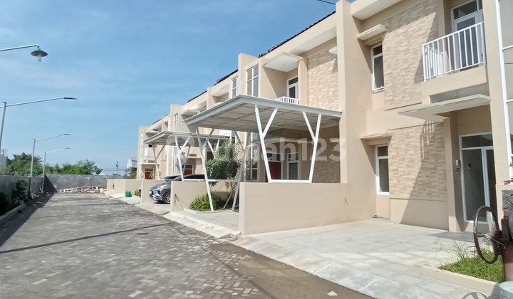 Rumah 2 Lantai 10 Menit Stasiun Purwosari SHM Ready 2