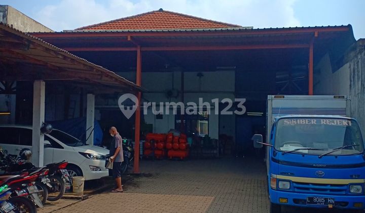 Warehouse for Sale or Rent in Kebraon, Strategic Location Warehouse for Sale or Rent in Kebraon, Strategic Location