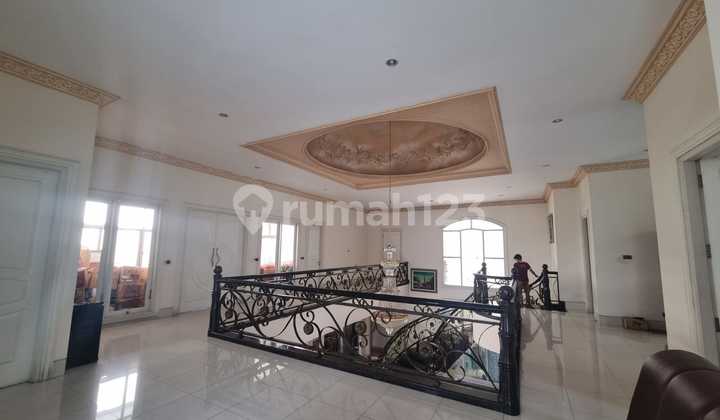 Jual Rumah Mewah Posisi Hook Perum Margorejo Indah, Surabaya 2