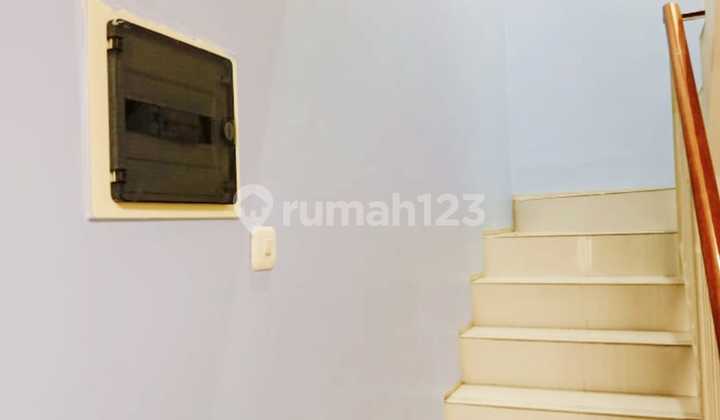 Dijual / Disewakan Rumah Grand Pakuwon - Surabaya Barat 2