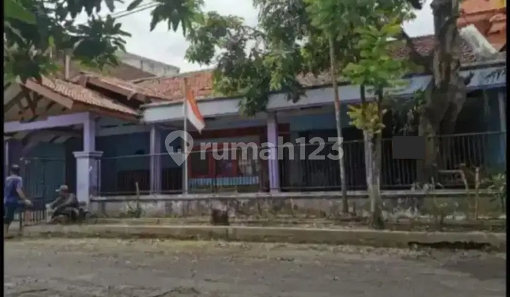 JUAL RUMAH LAMA HITUNGA TANAH DI GAYUNG KEBONSARI