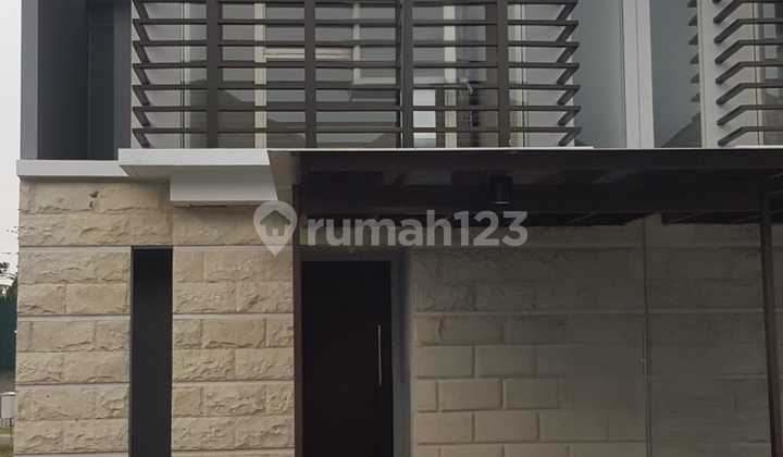 Quick Sale Beautiful 2-Storey House at Graha Natura Edenia, West Surabaya