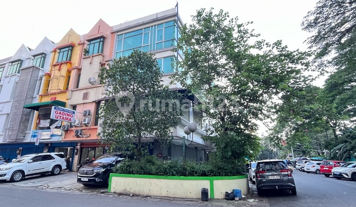 Ruko di Kelapa Gading ~ Lokasi Strategis ~ Cash Keras