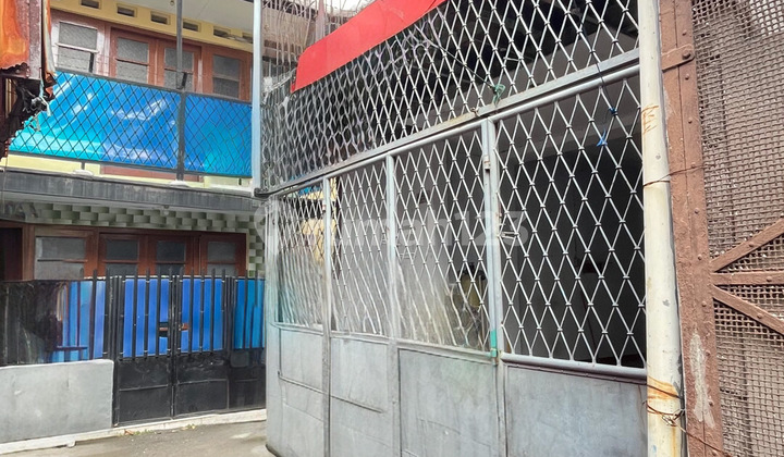 Roa Malaka - Rumah 2Lantai Cocok untuk Gudang atau Kos-Kosan Cashonly 2