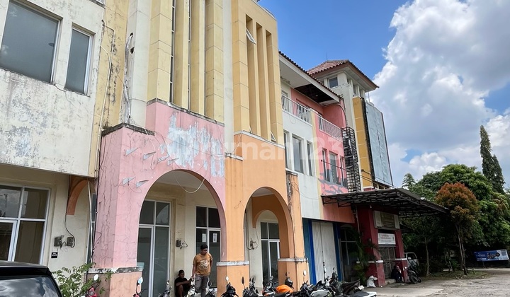 CBD Ciledug - 4-Storey Shop House Price Below Market Cash Only 2