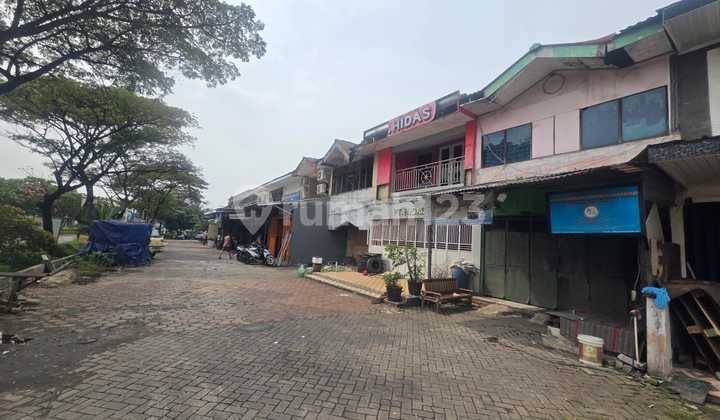 Beautiful Earth ~ Cheapest 2-Story Shop House Strategic Location Cash Only 2