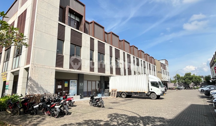 BSD ~ 3 Ruko Gandeng Siap Pakai Cash Only