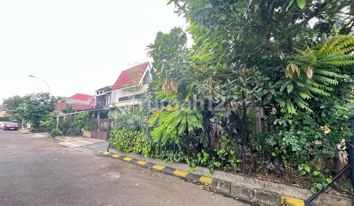 Rumah Strategis Posisi Hook di Cipondoh - Dekat Pintu Tol Jakarta Tangerang 2