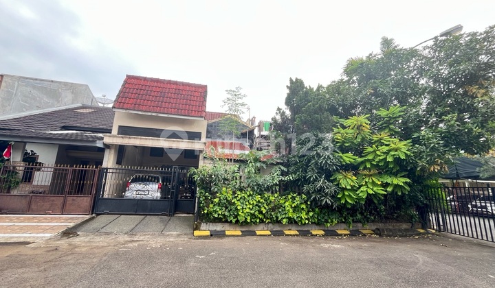 Rumah Strategis Posisi Hook di Cipondoh - Dekat Pintu Tol Jakarta Tangerang Rumah Strategis Posisi Hook di Cipondoh - Dekat Pintu Tol Jakarta Tangerang