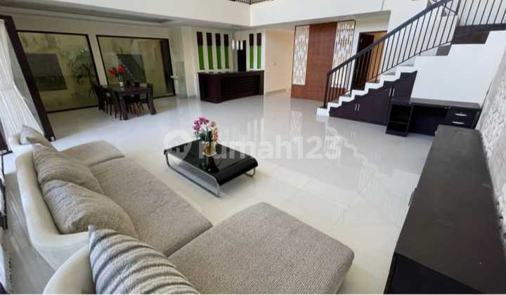 Villa Jual Lokasi Renon