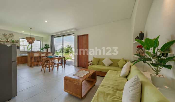 Villa For Sale in Lolasi Kedungu Villa For Sale in Lolasi Kedungu