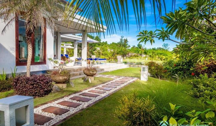 Villa for Sale in Lovina 2