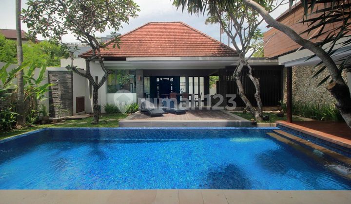 Villa Jual Lokasi Seminyak 2