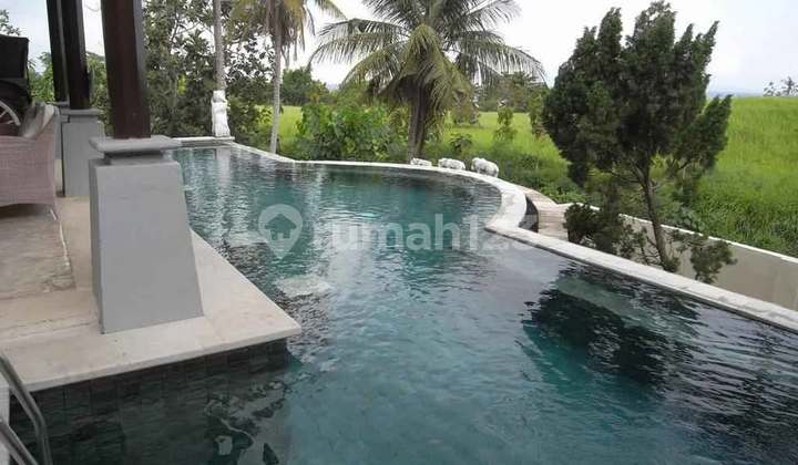 Villa For Sale Pering Location