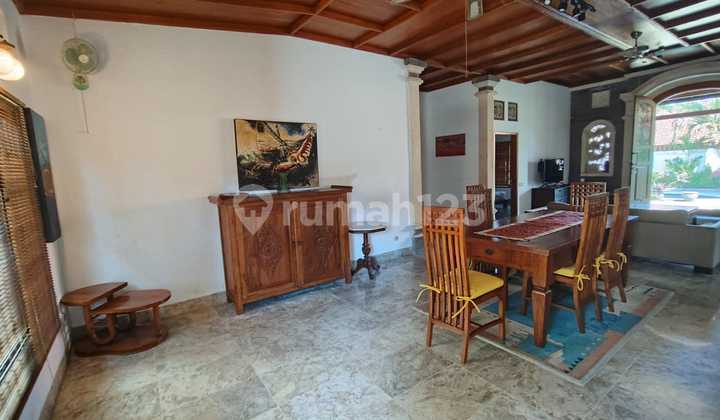 Villa Jual Lokasi Sanur 2