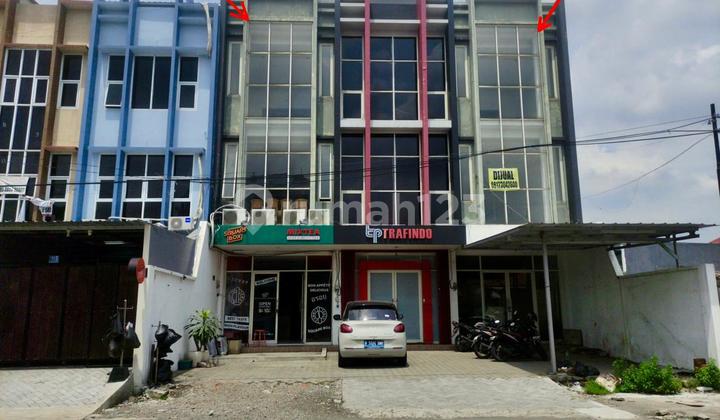 Kutisari 3-Story Strategic Shop House Near Petra Christian University Kutisari 3-Story Strategic Shop House Near Petra Christian University