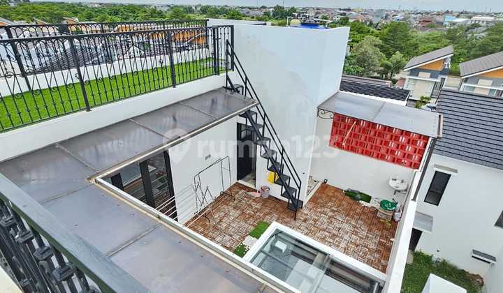 Rumah Exclusive Full Furnish di Cluster Harapan Indah 2 13578 OC 2