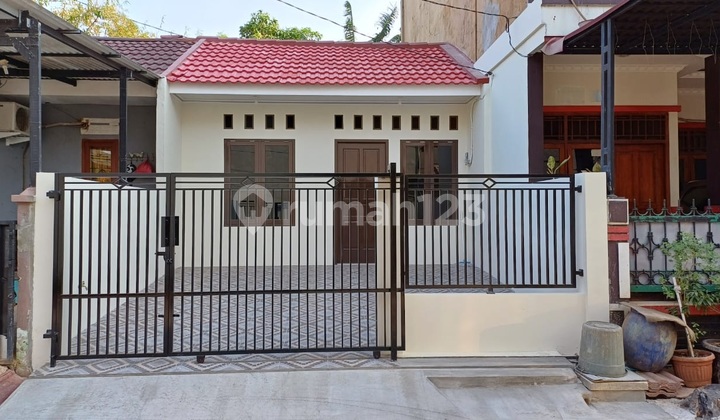 Rumah Idaman Lokasi Strategis di Mutiara Gading Timur (73443 LI) Rumah Idaman Lokasi Strategis di Mutiara Gading Timur (73443 LI)