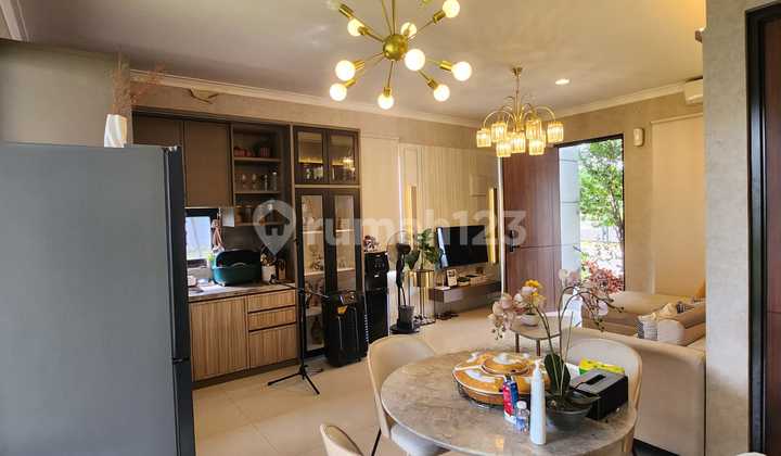 Rumah Asri Elegan 4 Kamar di Cluster Grand Wisata (73519 DK / DS) 2