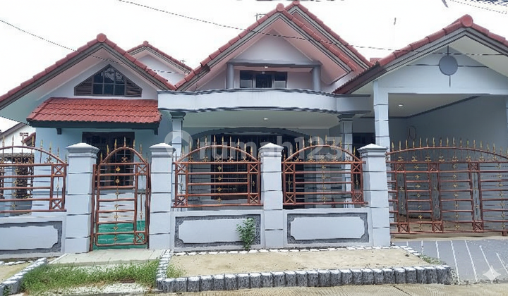 Comfortable Minimalist House Ready to Occupy in Taman Harapan Baru 22222 Wid 1