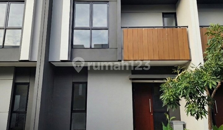 Rumah Cluster Nyaman & Asri di Summarecon Crown (73629 Oc)