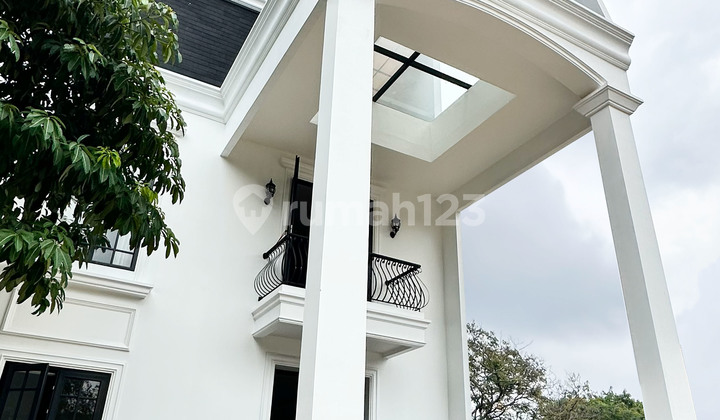 3-Story House with Swimming Pool & Rooftop in Bintaro Pesanggrahan, South Jakarta 2