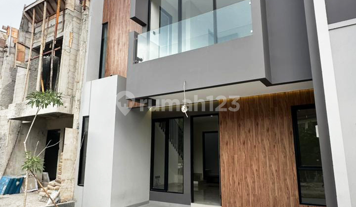 Townhouse 2 Lantai Siap Huni Nempel Kawasan Bintaro Tangsel