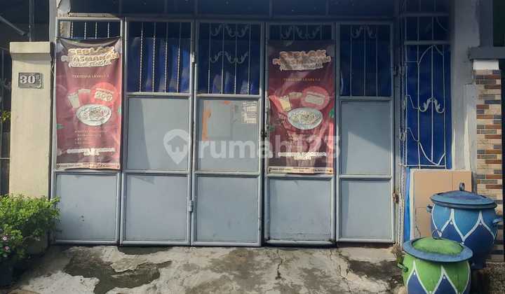 SHM House in a Strategic Location at Gading, Tambaksari, Surabaya