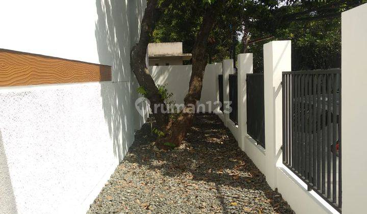  Dijual Rumah Kos Siap Huni Lokasi Strategis Pinggir Jalan Raya 9
