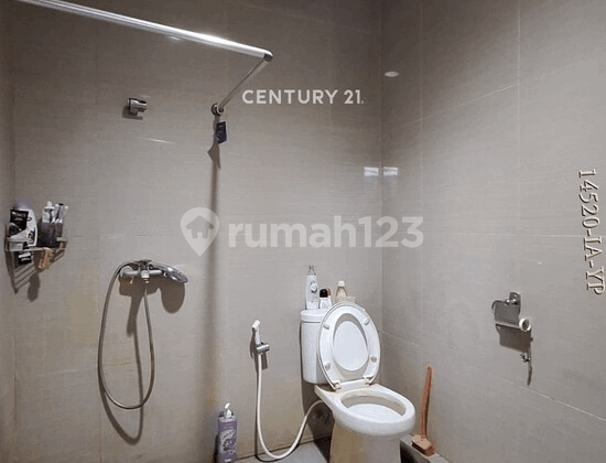 Ready-to-Occupy House in a Cluster for Sale in Graha Bintaro Area 2