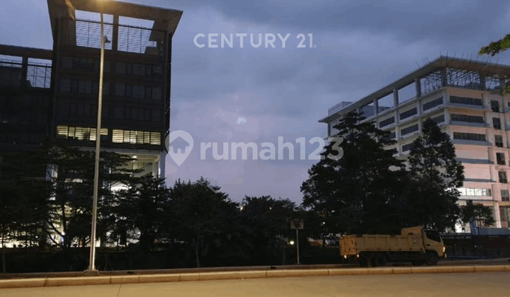 Tiga Ruko Gandeng Sekaligus Ruko Empat Lantai Depan Kampus Upj Bintaro Dekat Bxchange ( Ek)