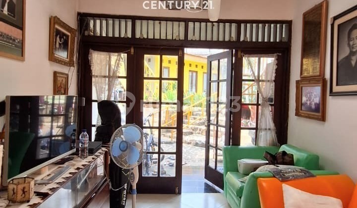 RUMAH DAN TANAH LUAS ASRI LOKASI SANGAT STRATEGIS BINTARO JAYA 2