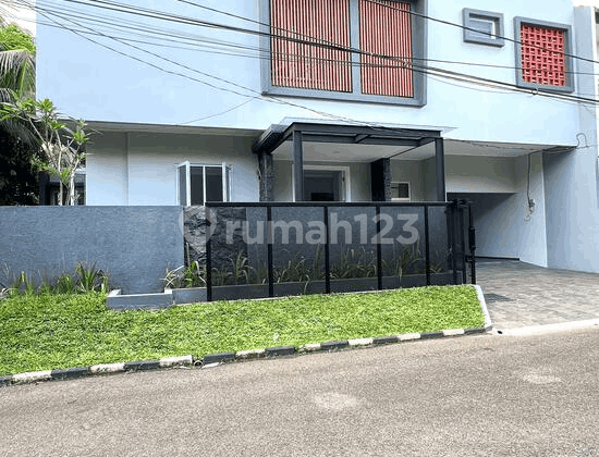 Dijual Rumah Brandnew Hook 3 Lantai Bagus Disektor 9 Bintaro Jaya