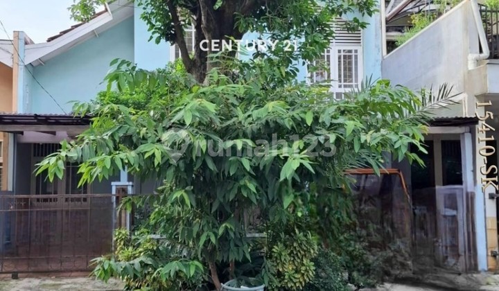 For Sale 2-Story House in Sector 3 Bintaro Jaya 1