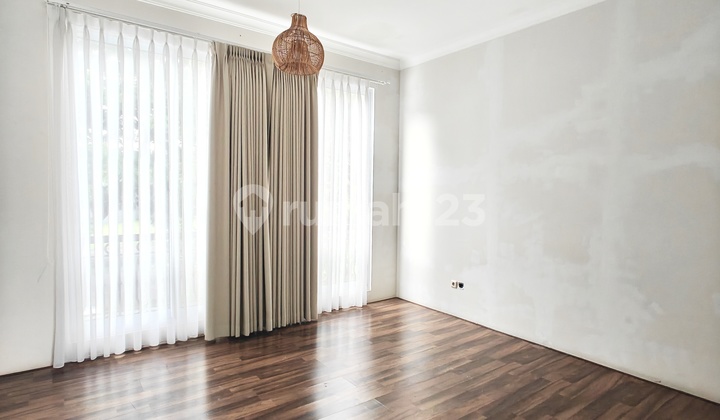 For Sale House at Eminent Vivacia, Bsd 10X18