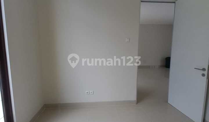 For Sale House in Cluster Gardenia Paramount Petals 2