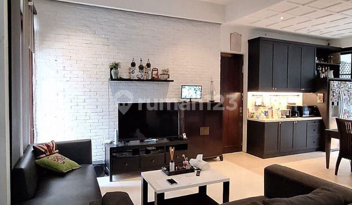 For Sale Nice House in Sector 9, Bintaro Jaya For Sale Nice House in Sector 9, Bintaro Jaya