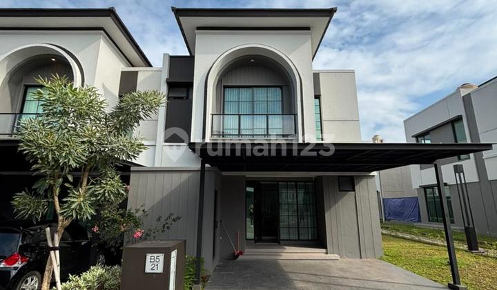 For Sale 2-Story House 8x16 Corner/Hook Cluster Hiera BSD City