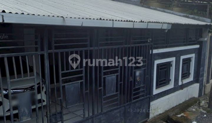 For Sale 1.5-Story House in the City Center ********. Near Porcupine and Vet 2