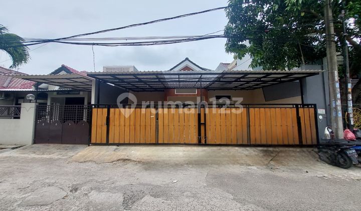 Rumah Rapih Baru Renovasi di Villa Melati Mas Bsd