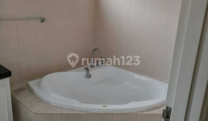 Hook House Surrounded by Garden in Foresta Bsd 2