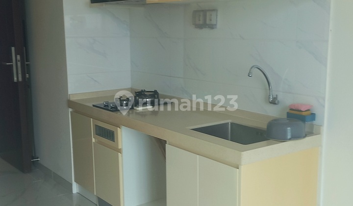 For Rent Comfortable Ready-to-Occupy Apartment in Bsd City (Near Toll Gate) 2
