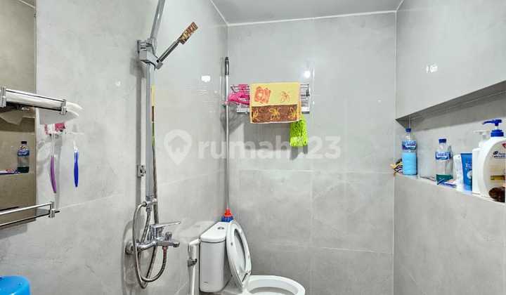For Sale, Ready-to-Occupy Shop House Near Krakatau and Glugur 2
