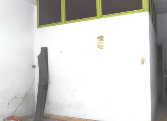 Di Jual / Disewakan Rumah Lama 2 Tkt 2