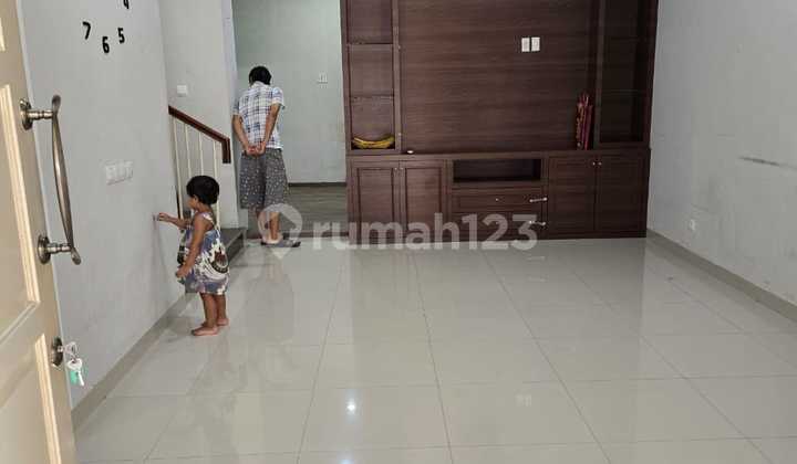 Di Jual Villa Komplek Citraland Gamacity