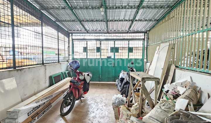 For Rent, Ready-to-Occupy Shop House in City Center