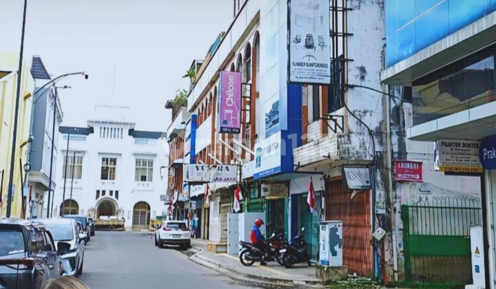 Business Shop House Near Aston on Har.syihab Street 1