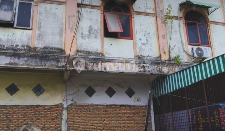 Ruko Pinggir Jalan Amir Hamzah Kondisi Kosong