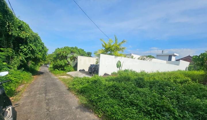 Kuwum Land, Kerobokan, Badung, Bali