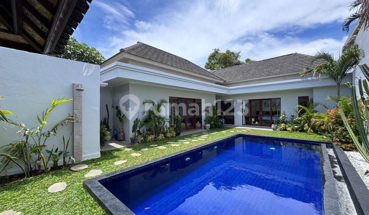 Villa Berawa Canggu Badung Bali